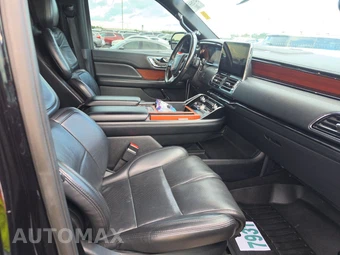 2021 Lincoln Navigator Reserve – miniatura 8