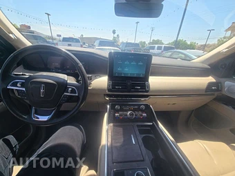 2021 Lincoln Navigator Reserve – miniatura 11
