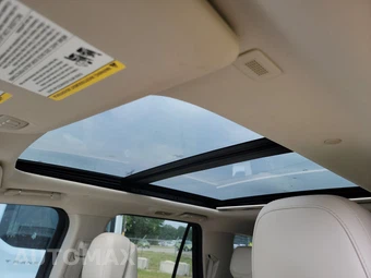 2021 Lincoln Navigator Reserve – miniatura 18