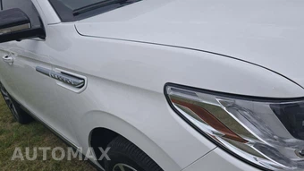 2021 Lincoln Navigator Reserve – miniatura 21