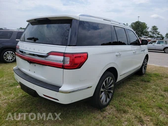 2021 Lincoln Navigator Reserve – miniatura 4