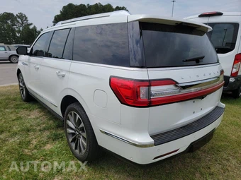 2021 Lincoln Navigator Reserve – miniatura 6