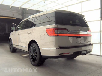 2021 Lincoln Navigator Reserve – miniatura 6