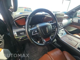 2021 Lincoln Navigator Reserve – miniatura 11