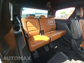 2021 Lincoln Navigator Reserve – miniatura 14