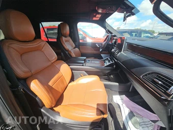 2021 Lincoln Navigator Reserve – miniatura 8