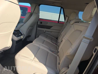 2021 Lincoln Navigator Reserve – miniatura 13