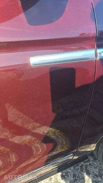 2021 Lincoln Navigator Reserve – miniatura 24