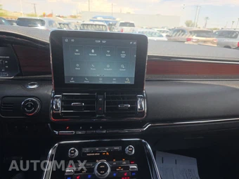 2021 Lincoln Navigator Reserve – miniatura 11
