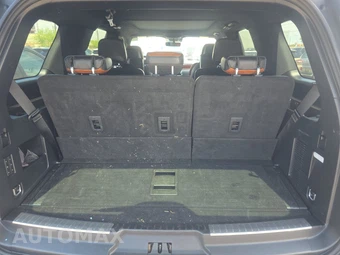 2021 Lincoln Navigator Reserve – miniatura 17
