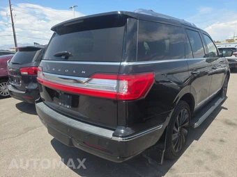 2021 Lincoln Navigator Reserve – miniatura 4