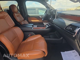 2021 Lincoln Navigator Reserve – miniatura 8