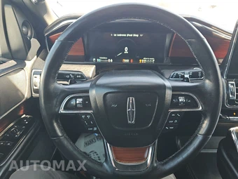 2021 Lincoln Navigator Reserve – miniatura 10