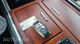 2021 Lincoln Navigator Reserve – miniatura 21
