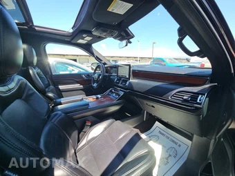 2021 Lincoln Navigator Reserve – miniatura 8