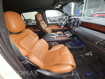 2021 Lincoln Navigator Reserve – miniatura 16