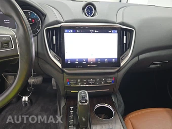 2021 Maserati Ghibli S Q4 – miniatura 11