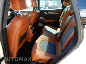 2021 Maserati Levante GranLusso - miniatura 11