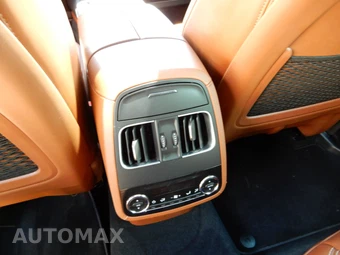 2021 Maserati Levante GranLusso - miniatura 20