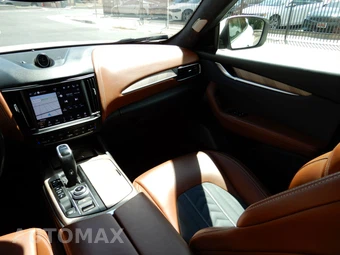 2021 Maserati Levante GranLusso - miniatura 23