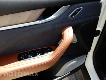 2021 Maserati Levante GranLusso - miniatura 27