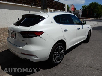 2021 Maserati Levante GranLusso - miniatura 5