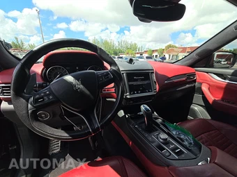 2021 Maserati Levante GranSport – miniatura 11