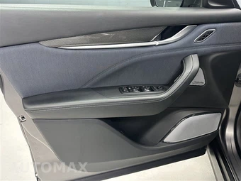 2021 Maserati Levante S GranLusso - miniatura 14