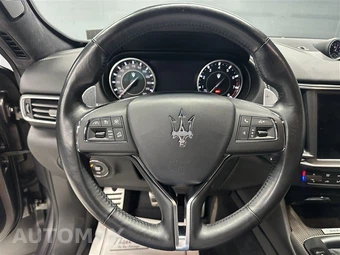 2021 Maserati Levante S GranLusso - miniatura 21