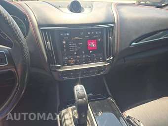 2021 Maserati Levante – miniatura 7
