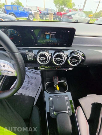 2021 Mercedes-Benz A 220 – miniatura 10