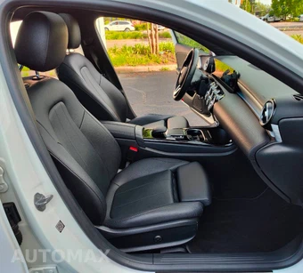 2021 Mercedes-Benz A 220 - miniatura 10