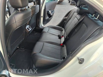 2021 Mercedes-Benz A 220 - miniatura 12