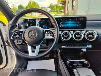 2021 Mercedes-Benz A 220 - miniatura 13