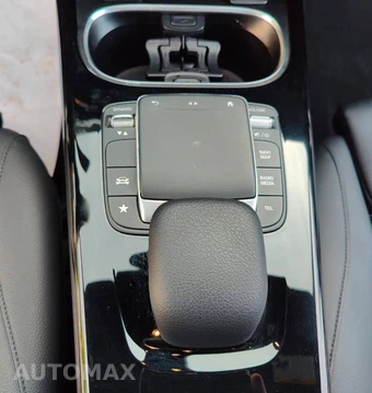 2021 Mercedes-Benz A 220 - miniatura 15
