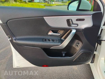2021 Mercedes-Benz A 220 - miniatura 19
