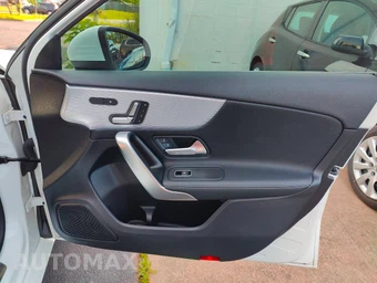 2021 Mercedes-Benz A 220 - miniatura 20