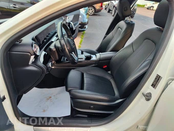 2021 Mercedes-Benz A 220 - miniatura 9