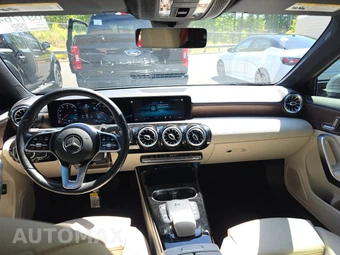 2021 Mercedes-Benz A 220 - miniatura 11