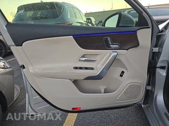 2021 Mercedes-Benz A 220 - miniatura 9