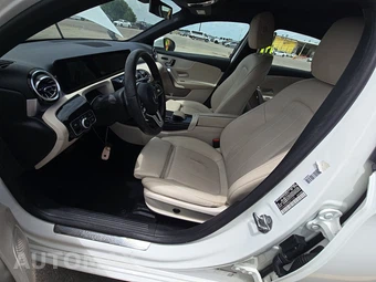 2021 Mercedes-Benz A 220 – miniatura 7