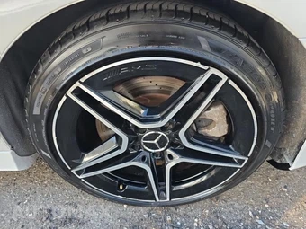 2021 Mercedes-Benz AMG A 35 4MATIC - miniatura 11