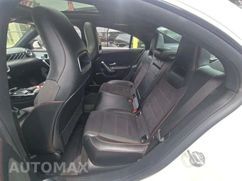2021 Mercedes-Benz AMG CLA 35 - miniatura 13