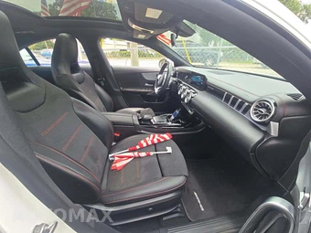 2021 Mercedes-Benz AMG CLA 35 - miniatura 18