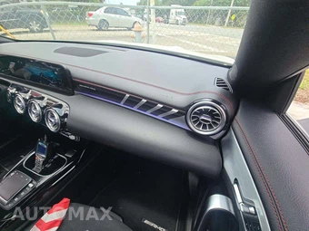 2021 Mercedes-Benz AMG CLA 35 - miniatura 19