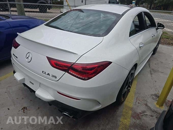 2021 Mercedes-Benz AMG CLA 35 - miniatura 3
