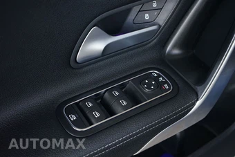 2021 Mercedes-Benz AMG CLA 45 4MATIC - miniatura 18