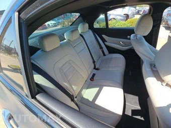 2021 Mercedes-Benz AMG E 53 4MATIC Sedan - miniatura 17