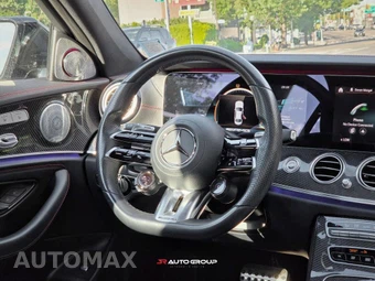 2021 Mercedes-Benz AMG E 53 4MATIC Sedan - miniatura 12