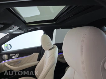 2021 Mercedes-Benz AMG E 53 4MATIC Sedan - miniatura 18